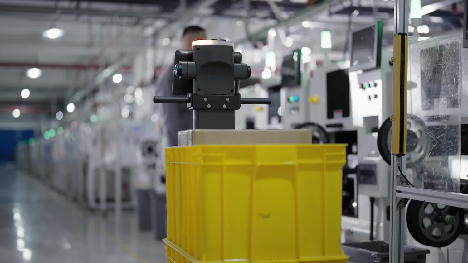 Pudu T300 versorgt Arbeitsplätze in der Produktion